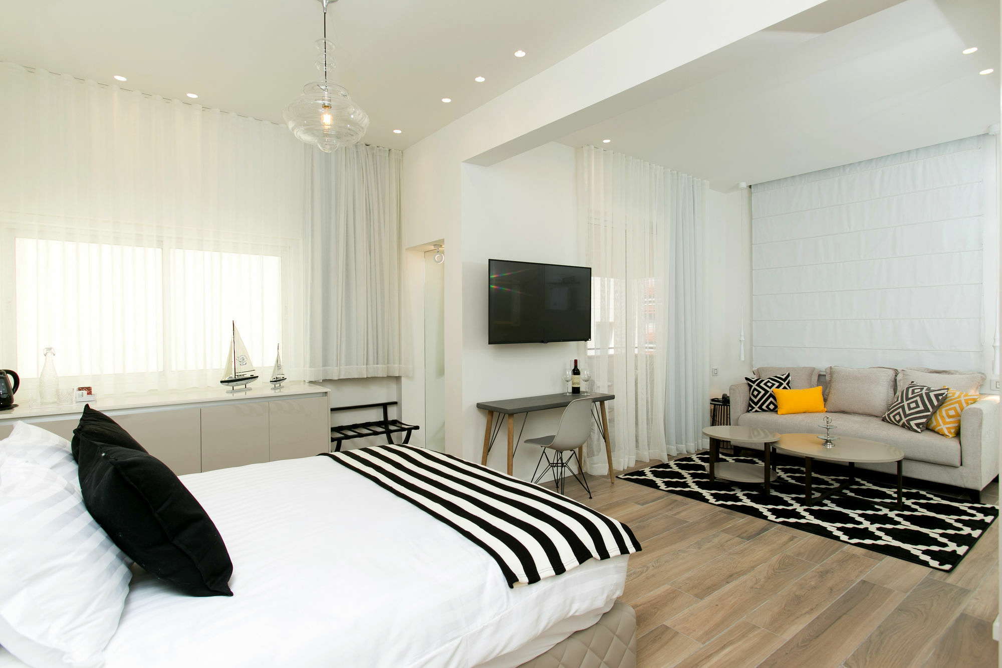 K Suites Tlv By The Beach Tel Aviv Eksteriør bilde