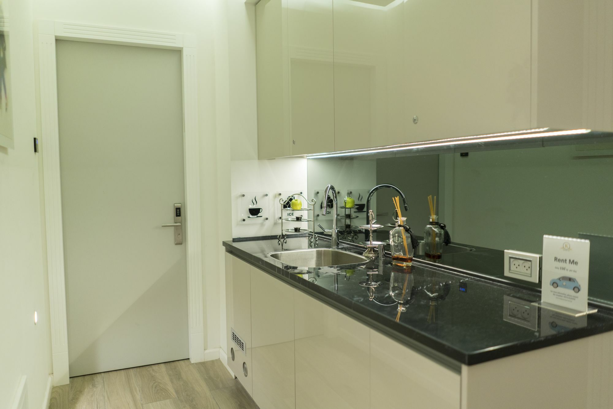 K Suites Tlv By The Beach Tel Aviv Eksteriør bilde